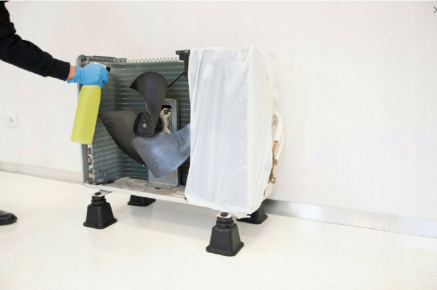 Uniwersalny Koncentrat Do Czyszczenia Skraplaczy 250ml | ALKALINE ULTRA