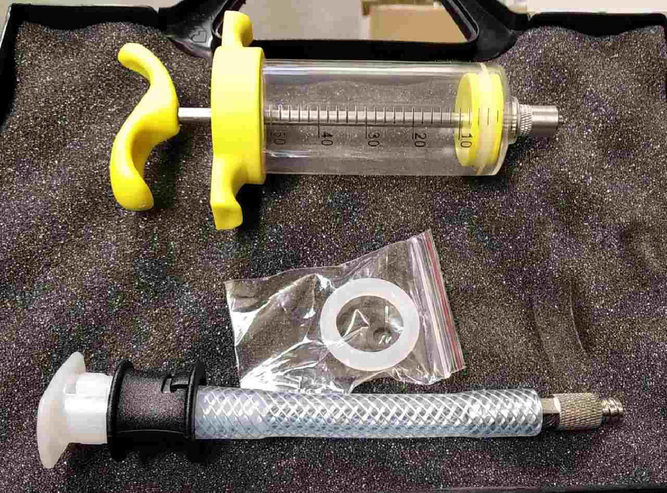 Dozownik Oleju I Barwnika 50ml Z Szybkozłączem Z Zaworem | IN1022.01