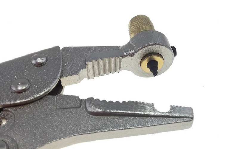 Szczypce Ewakuacyjne Do Odzysku Czynnika Z Zaworem Serwisowym | CH-308