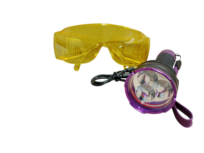 Lampa UV TRC 104G – 3-LED, Wysoka Moc, Ładowalna